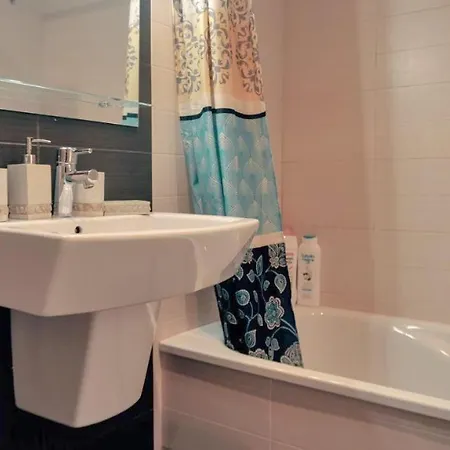 Okeanos Sea View 1 Bedroom Vr-s شقة *